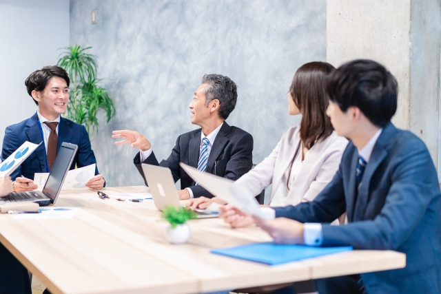 ユーザー数・求人数などデータの違い